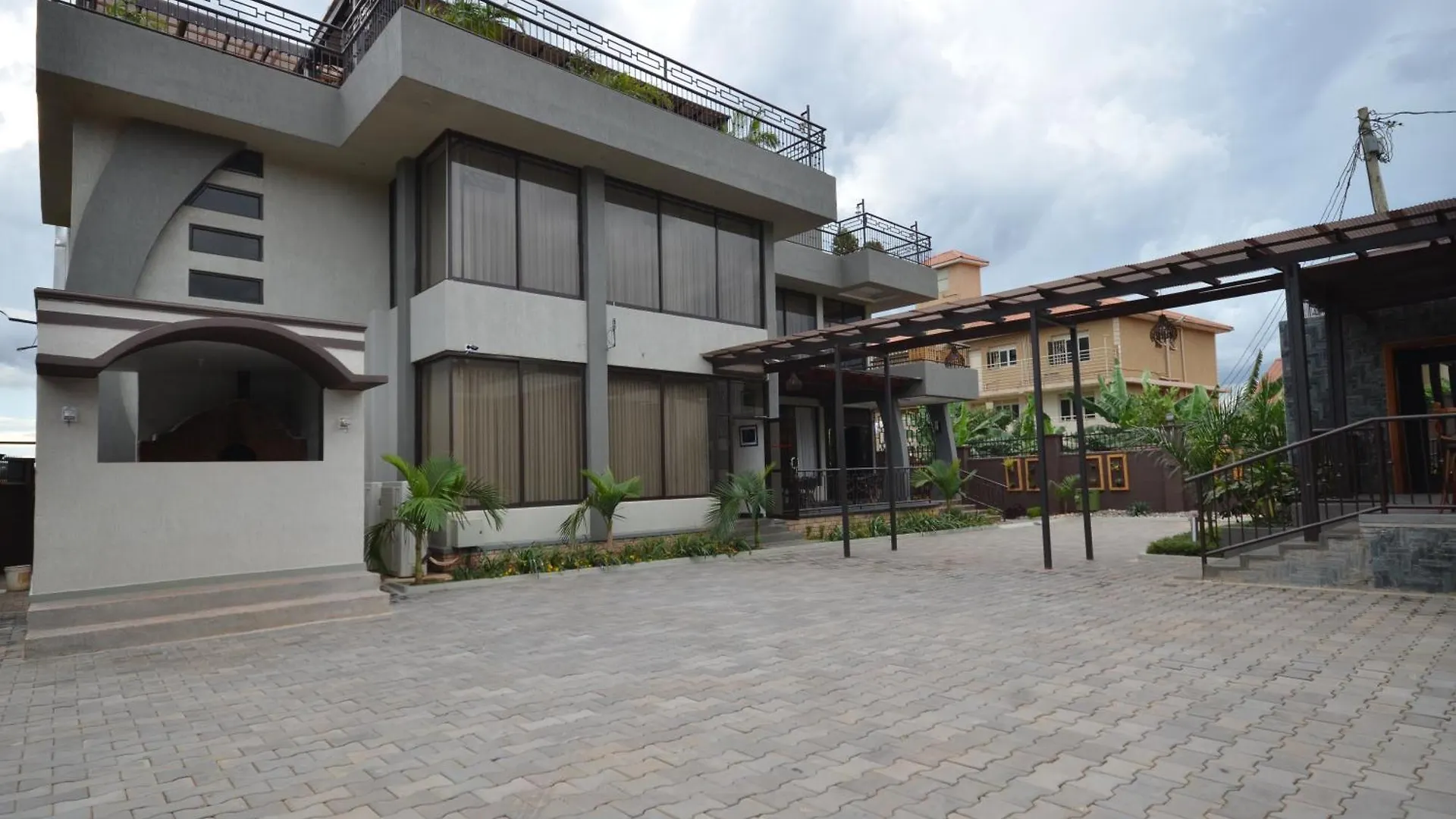 The Venti Hotel & Spa Kampala 4*, Buwate Uganda